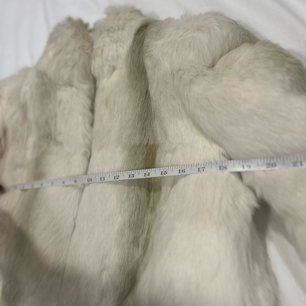 Vintage Genuine Fur Coat in White & Blond Hues Woman's Oversized Small - Picture 9 of 11